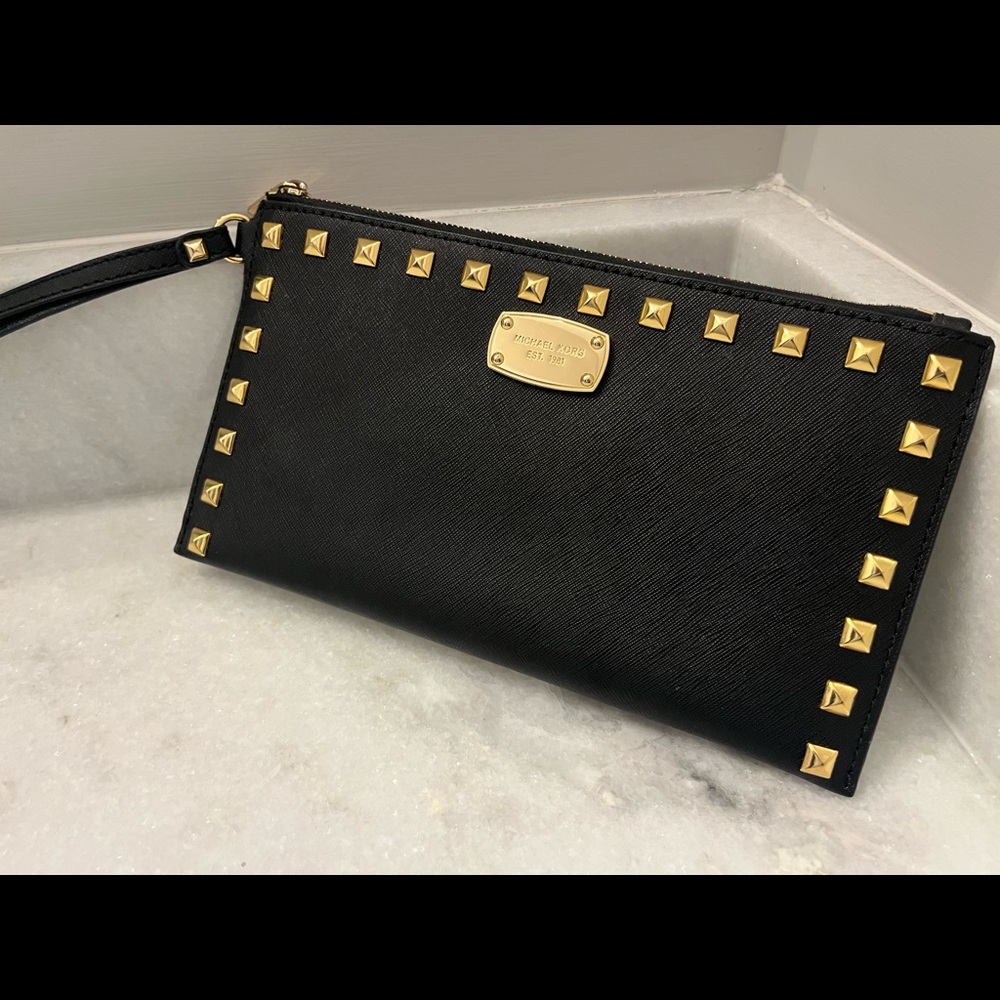 Michael Kors Wristlet